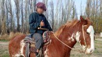 cuatreros robaron y carnearon el caballo de un nene de 12 anos