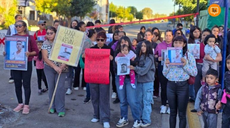 En Lamarque se renuevan las marchas y los reclamos por la desaparición de Kevin.