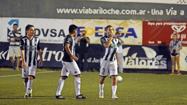 Taborda ya gritó contra Roca con la camiseta de Cipolletti en el clásico.