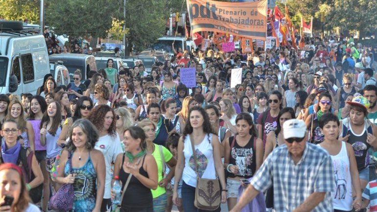 Convocan a un paro nacional de mujeres por Lucía Pérez