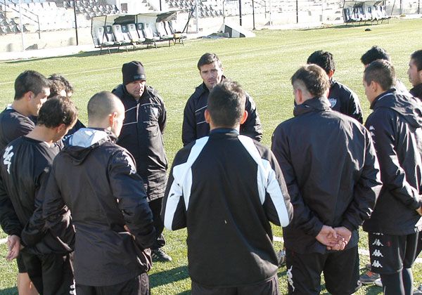 Se va a Las Grutas con todo el plantel definido