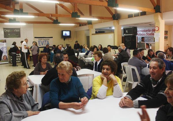 Competencia y camaradería entre abuelos