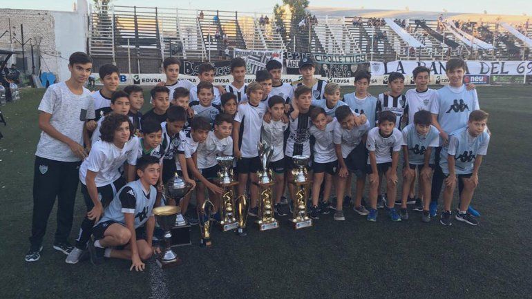 El semillero campeón fue reconocido en La Visera
