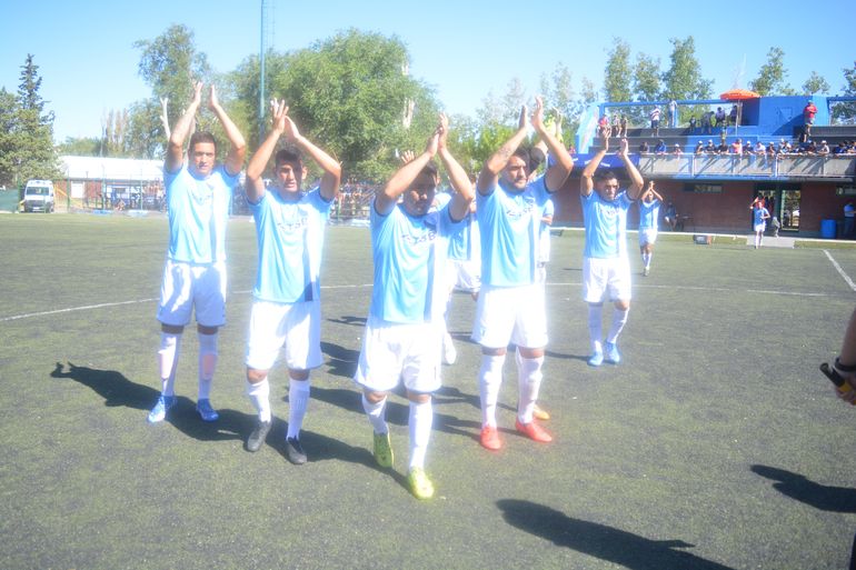 La Amistad busca ante Rincón la final del Regional