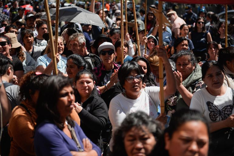 Dirigentes y militantes de las barriadas populares volverán a expresarse en las calles para hacer oír sus demandas.