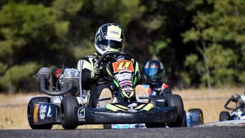 luca bertoia gano en el arranque del prokart