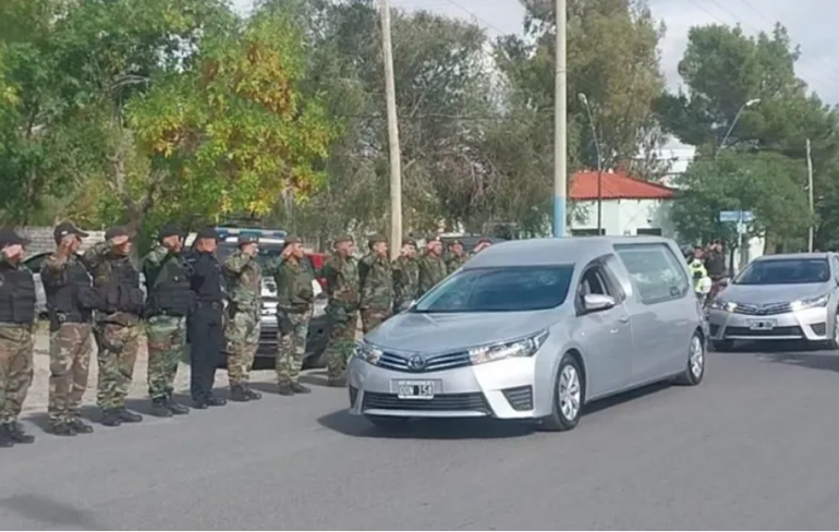 Esta tarde despidieron a Cristian Aquevedo en Roca. Foto: gentileza ANR.