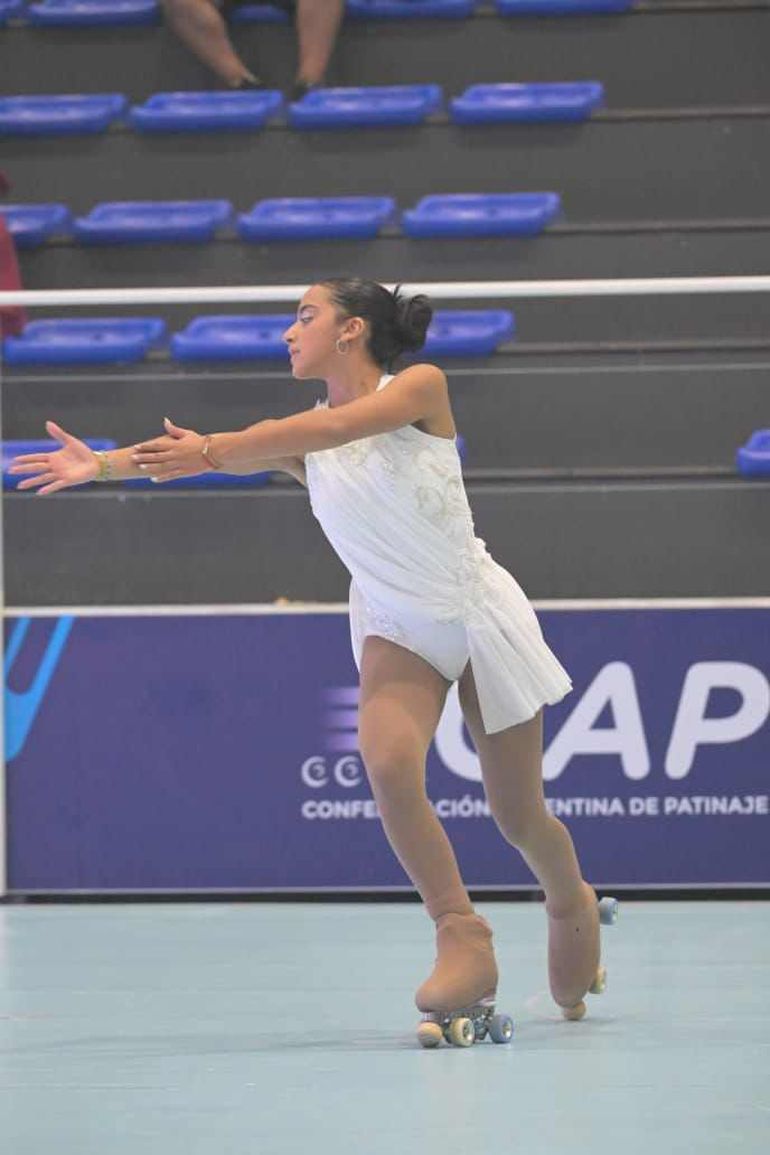 Candela Abaca representó a la provincia y al país en una competencia de patín artístico en Brasil. Candela Abaca representó a la provincia y al país en una competencia de patín artístico en Brasil. 