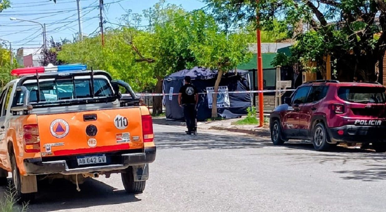 Un hombre se descompensó a plena luz del día en Cipolletti y murió. Gentileza.