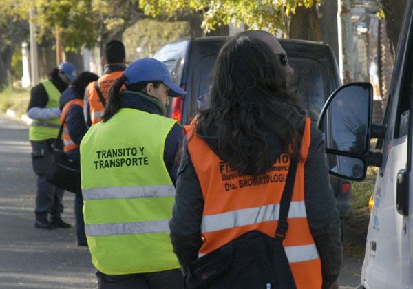 En cuarentena, vendía pollo y pescado desde su casa del barrio San Pablo