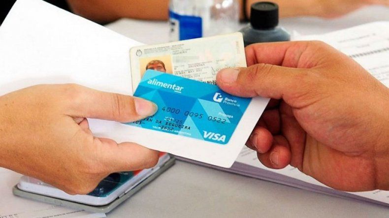 AUH y Tarjeta Alimentar con aumento: esto es lo que cobran antes de Navidad