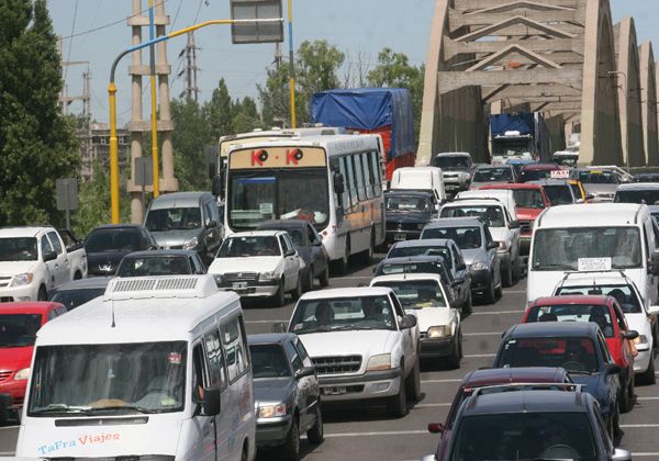 Restringen circulación de camiones por el fin de semana