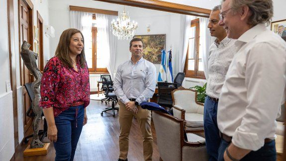 Carreras y Bahillo dialogaron sobre cambio climático y situación frutícola