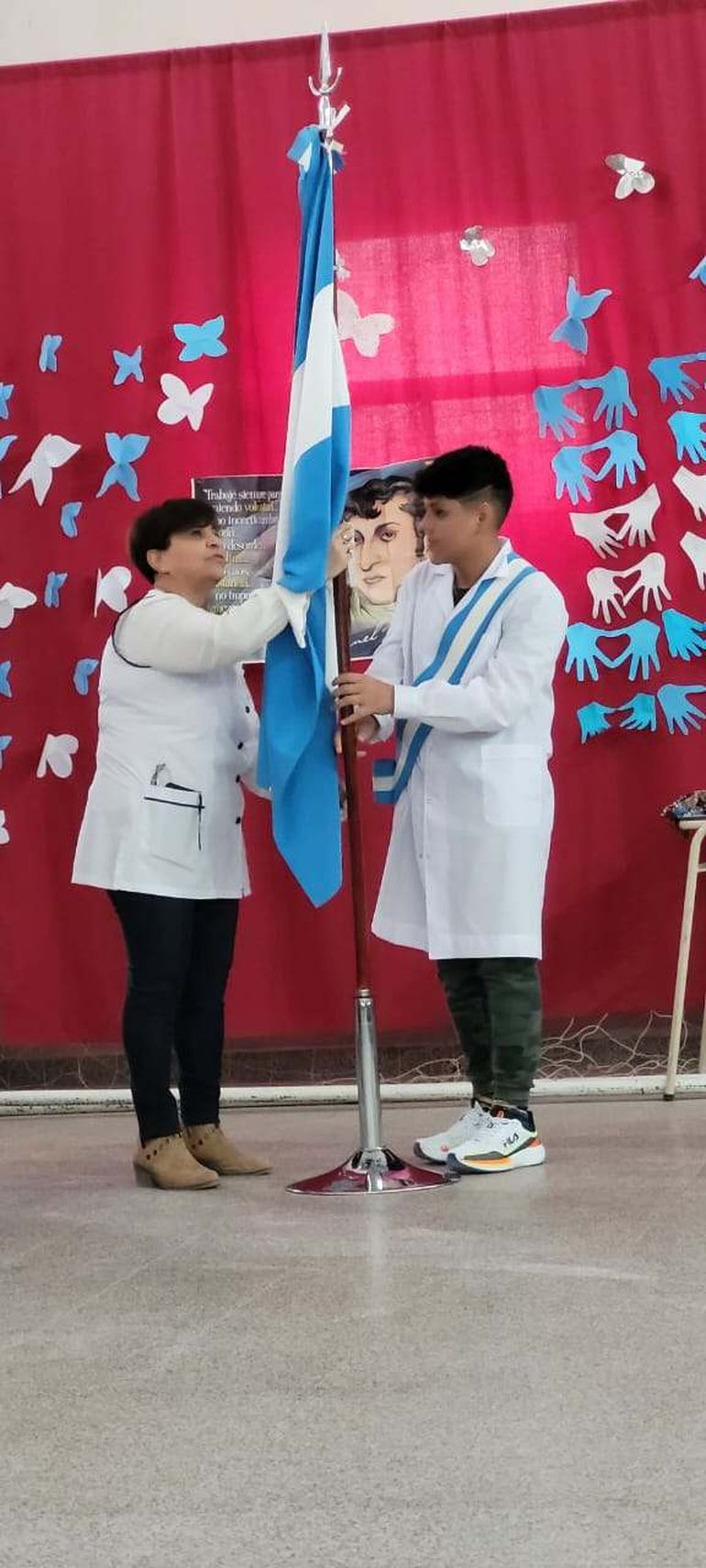 ¡Hermosa sorpresa!: Juró a la bandera tras años de luchar con cruel enfermedad