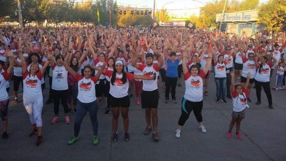 Una multitud se sumó a la 34° edición de La Corrida.