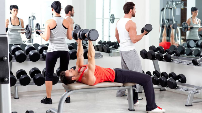 Al gimnasio asistían cerca de 200 personas.