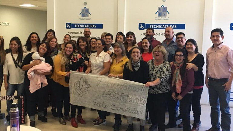 Egresaron en Cipolletti los primeros Licenciados en Instrumentación Quirúrgica