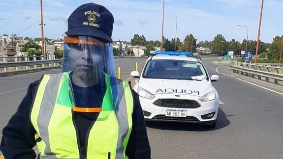 Entregan máscaras de protección en la Regional V de Cipolletti