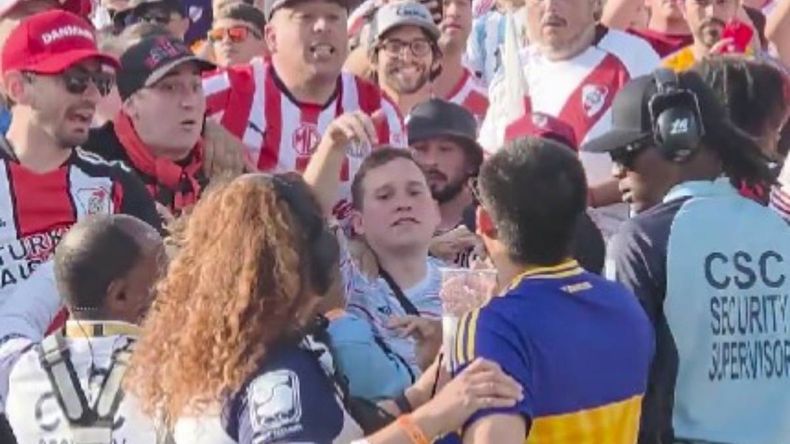 Cómo terminó el hincha de Boca que se quiso infiltrar en el partido de River en Los Ángeles