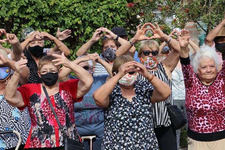 Vecinos mayores tienen hoy su primer encuentro cultural