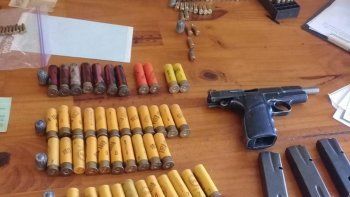 secuestraron armas, municiones y autos robados en bariloche
