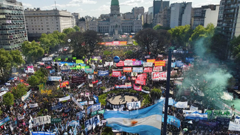 despues de la marcha federal universitaria, el gobierno confirmo el veto a la ley de financiamiento