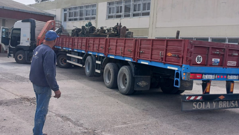 Las donaciones no pudieron ser entregadas, por lo que la empresa decidió trasladarlo a un establecimiento de Fernández Oro. Las donaciones no pudieron ser entregadas, por lo que la empresa decidió trasladarlo a un establecimiento de Fernández Oro.