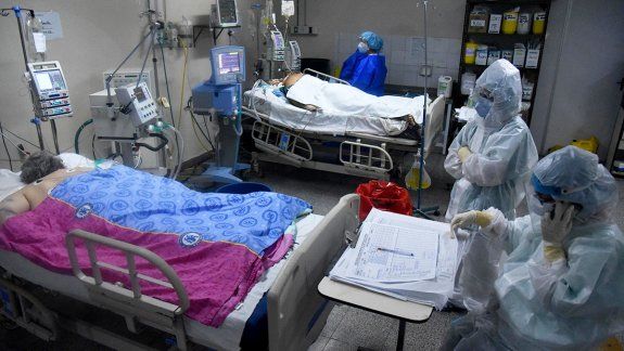 Cien pacientes Covid esperan por una cama en Paraguay
