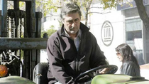 Carlos Carrascos, viajo a Viedma en representación de los productores del Alto Valle para hablar con los legisladores.