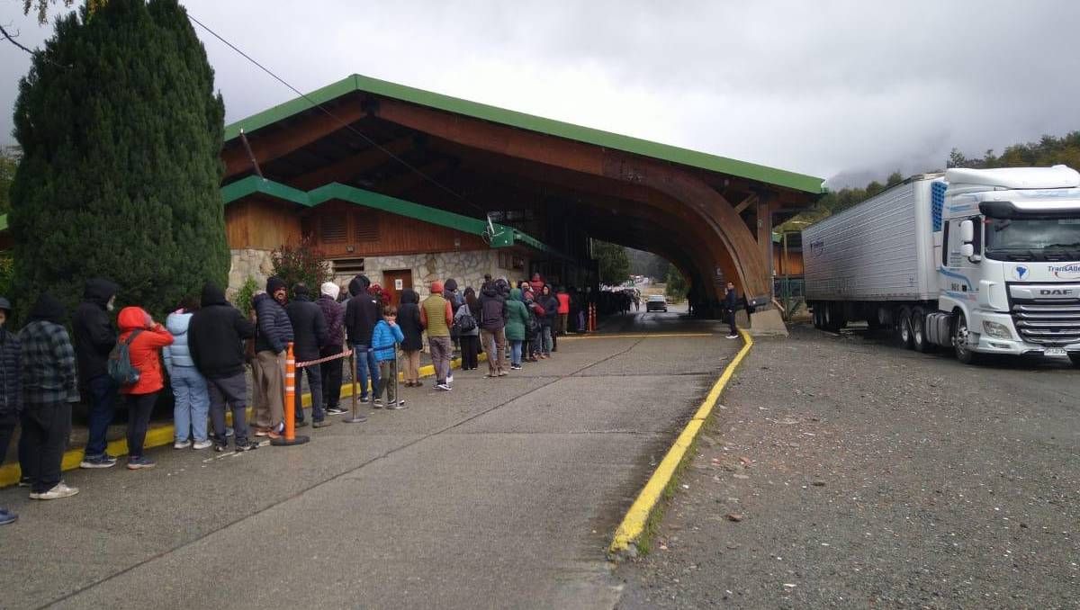 Éxodo a Chile en Semana Santa: cómo siguen los pasos fronterizos y cuál es el más transitado