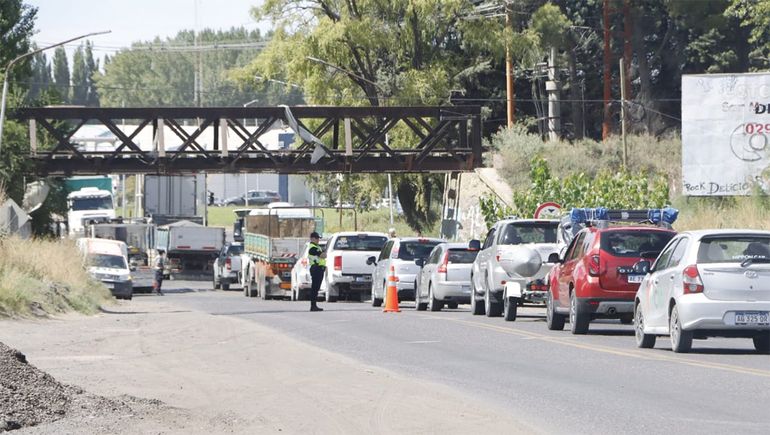 Por qué hubo importantes demoras en el tránsito en la rotonda de rutas 22 y 151