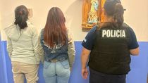 Las dos mujeres fueron detenidas en Bariloche por robar productos de limpieza en un autoservicio.&nbsp;