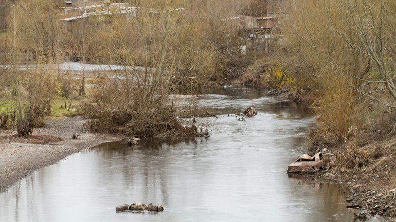 ARSA realiza trabajos para garantizar el agua por la bajante del río