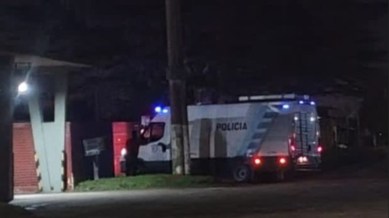 Estaba en un hotel alojamiento, pidió extender el turno y lo encontraron muerto