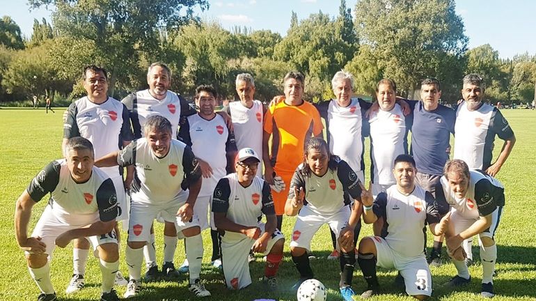 Una de las formaciones de Sporting +50