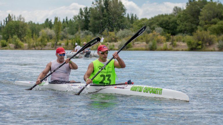 Desde la Isla Jordán, la Regata empezó a pleno