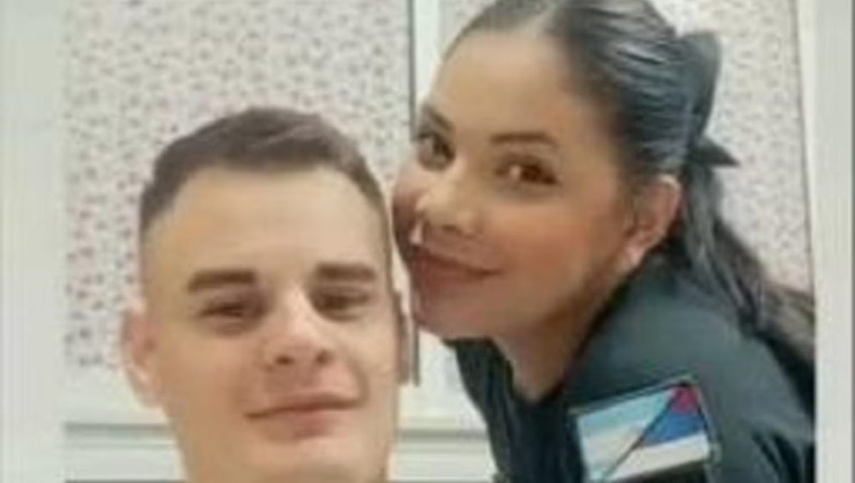 Tras el ataque, el agresor se disparó y fue trasladado al hospital local, donde falleció minutos después.