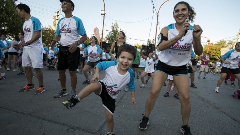 Una fiesta: mirá todo el color de la  33ª Corrida de Cipolletti
