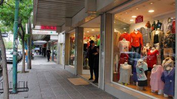 no se detiene la caida de las ventas en los comercios