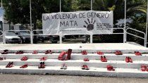 se separaron pero el la sigue acosando: tengo miedo de j, necesito vivir en paz