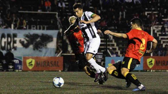 Mirá los dos goles de Cipo que dieron vuelta el partido