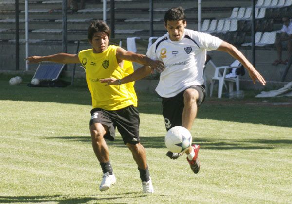 Cambia esquema y dos jugadores