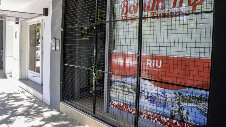 La dirigencia empresarial de Cipolletti teme que haya una mayor retracci&oacute;n en el consumo por la restituci&oacute;n del impuesto a las Ganancias. La consecuencia podr&iacute;a ser m&aacute;s comercios que bajan sus persianas.