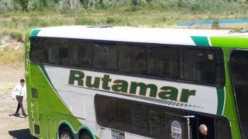 atacaron el colectivo de los jugadores de cipolletti