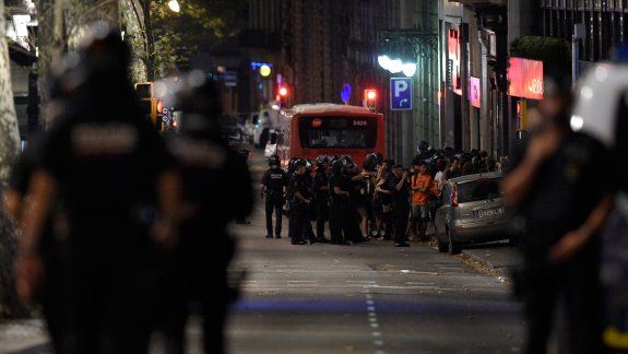 Hay dos argentinos heridos en el ataque terrorista de Barcelona