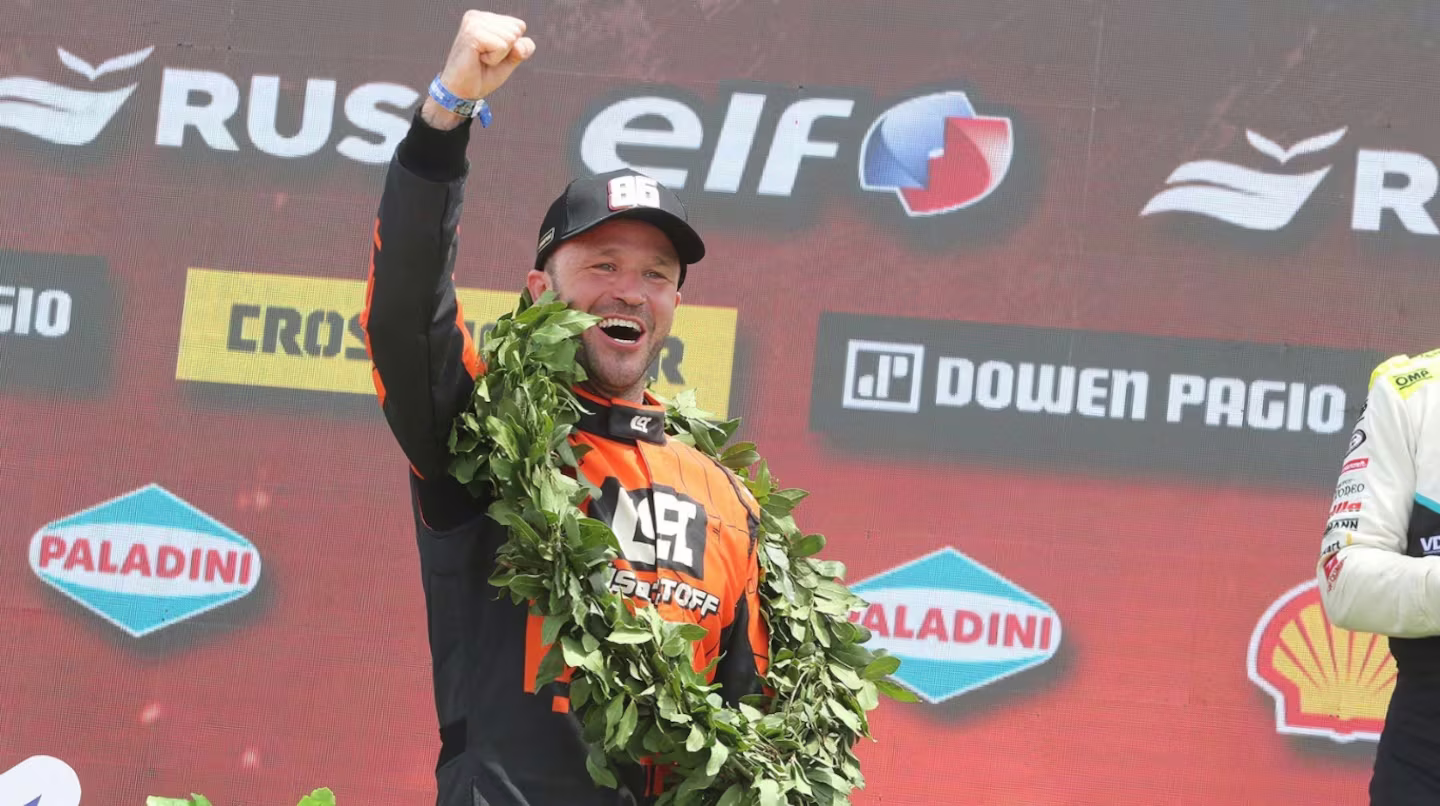 Agustín Canapino se consagró campeón en La Plata.