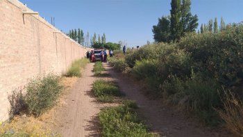 hallan muerta a una joven que se tiro al canal de riego en centenario y desaparecio