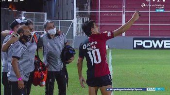 en cipo hicieron fila para sacarse una selfie con el pulga rodriguez