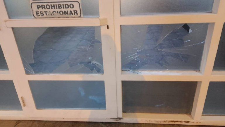 Borracho, protagonizó incidentes en una sala velatoria