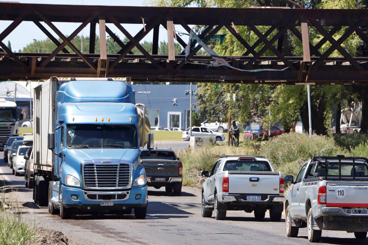 Crece la grieta entre la Muni y Nación por el tren del valle